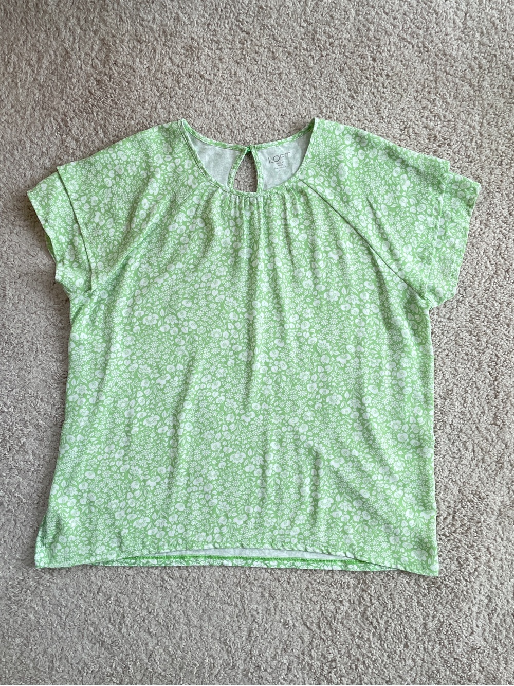 LOFT Outlet Light Green White Floral Ruffle Short Sleeve Top Size Petite Large